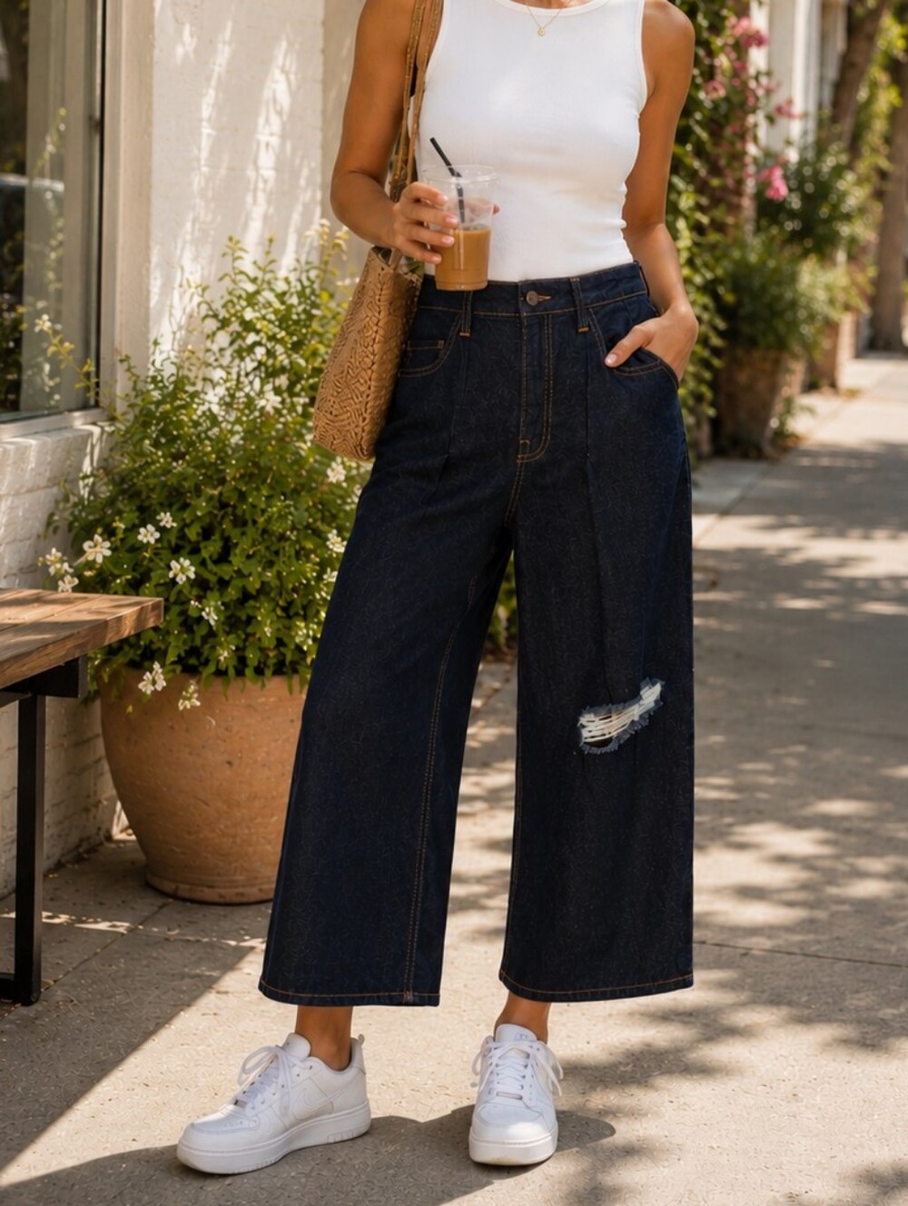 NWT Buffalo David Bitton Iris High Rise Crop Wide Leg Jeans Dark Wash Distressed